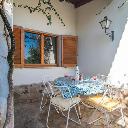 4 Minutes To The Sea - La Cinta San Teodoro (Sardinia)